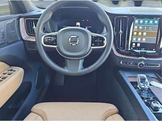VOLVO-XC60-2.0 T8 PHEV ULTRA AWD GEARTRONIC VOLVO-XC60-2025