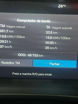 VOLVO-C40-2022