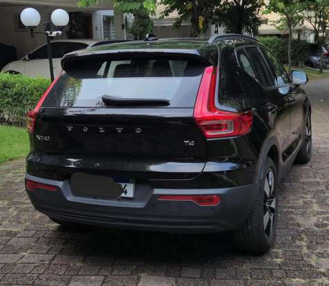 VOLVO-XC40-2.0 T4 GASOLINA GEARTRONIC VOLVO-XC40-2018