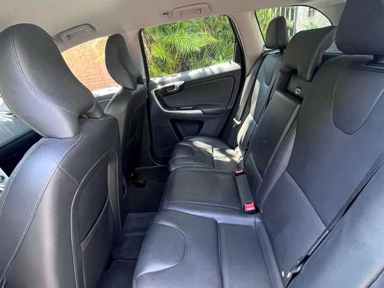 VOLVO-XC60-2.0 T5 KINETIC GASOLINA 4P AUTOMÁTICO VOLVO-XC60-2017