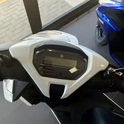 YAMAHA FLUO 125 HYBRID CONNECTED ABS 