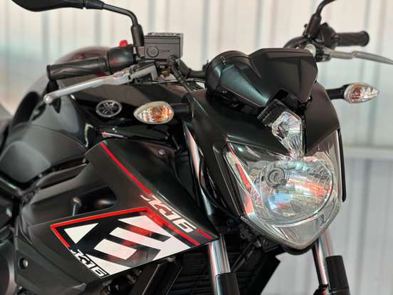 YAMAHA-XJ6 N ABS-2015