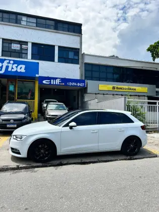 AUDI A3 1.8 TFSI SPORTBACK 16V GASOLINA 4P AUTOMÁTICO AUDI A3 1.8 TFSI SPORTBACK 16V GASOLINA 4P AUTOMÁTICO