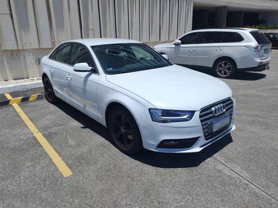 AUDI A4 1.8 TFSI ATTRACTION GASOLINA 4P MULTITRONIC