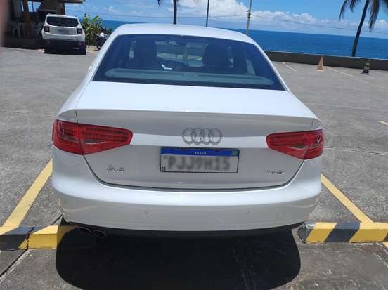 AUDI-A4-2015