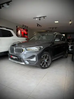 BMW X1 2.0 16V TURBO ACTIVEFLEX SDRIVE20I X-LINE 4P AUTOMÁTICO BMW X1 2.0 16V TURBO ACTIVEFLEX SDRIVE20I X-LINE 4P AUTOMÁTICO