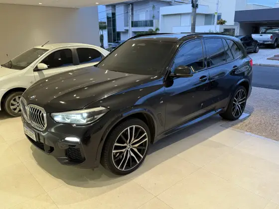 BMW X5 3.0 M SPORT 4X4 30D I6 TURBO DIESEL 4P AUTOMÁTICO BMW X5 3.0 M SPORT 4X4 30D I6 TURBO DIESEL 4P AUTOMÁTICO