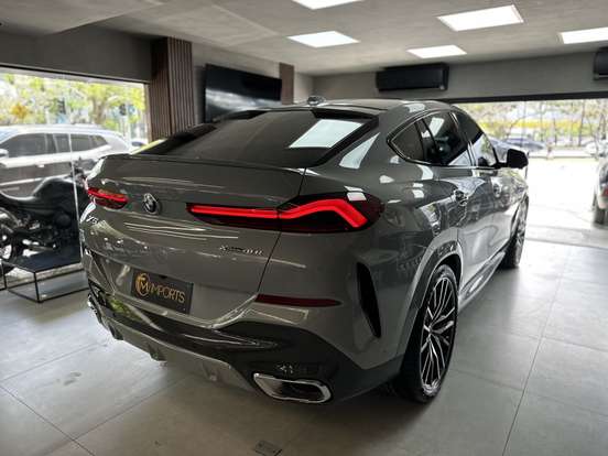 BMW-X6-3.0 TWINPOWER GASOLINA XDRIVE40I M SPORT AUTOMÁTICO BMW-X6-2024