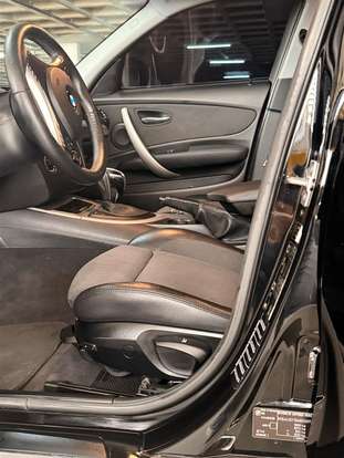 BMW-118i-2010