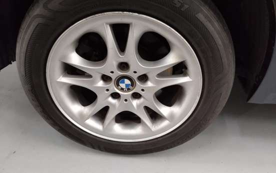 BMW-X3-2004