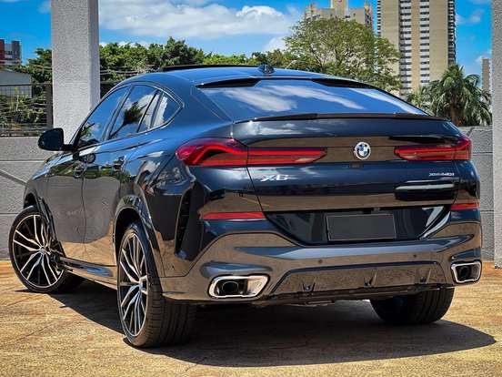 BMW-X6-3.0 TWINPOWER GASOLINA XDRIVE40I M SPORT AUTOMÁTICO BMW-X6-2024