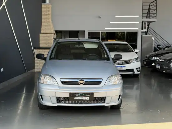 CHEVROLET-CORSA-2011