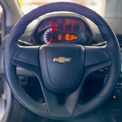 CHEVROLET-ONIX-2019