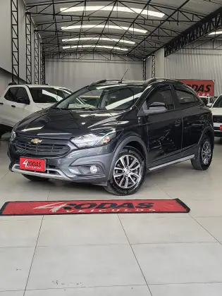 CHEVROLET ONIX 1.4 MPFI ACTIV 8V FLEX 4P AUTOMÁTICO