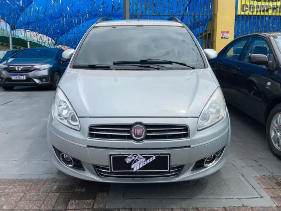 FIAT IDEA 1.6 MPI ESSENCE 16V FLEX 4P MANUAL FIAT IDEA 1.6 MPI ESSENCE 16V FLEX 4P MANUAL