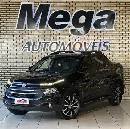 FIAT TORO 2.0 16V TURBO DIESEL ULTRA 4WD AT9 FIAT TORO 2.0 16V TURBO DIESEL ULTRA 4WD AT9