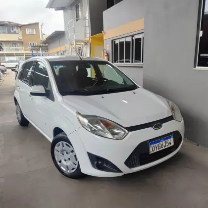 FORD FIESTA 1.0 ROCAM S PLUS 8V FLEX 4P MANUAL