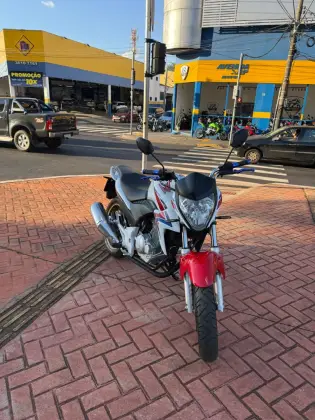 HONDA CB 300R HONDA CB 300R
