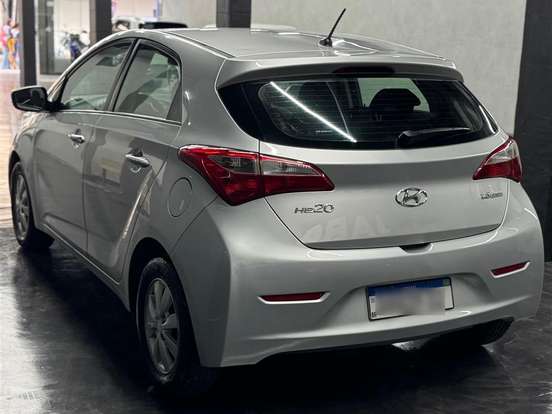 HYUNDAI-HB20-1.6 COMFORT PLUS 16V FLEX 4P MANUAL HYUNDAI-HB20-2015