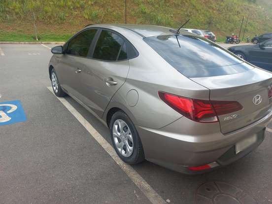 HYUNDAI-HB20S-2022