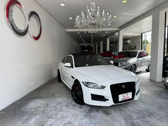 JAGUAR XE 2.0 16V SI4 TURBO GASOLINA R-SPORT 4P AUTOMÁTICO JAGUAR XE 2.0 16V SI4 TURBO GASOLINA R-SPORT 4P AUTOMÁTICO