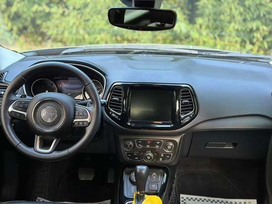 JEEP-COMPASS-2.0 16V DIESEL LIMITED 4X4 AUTOMÁTICO JEEP-COMPASS-2020