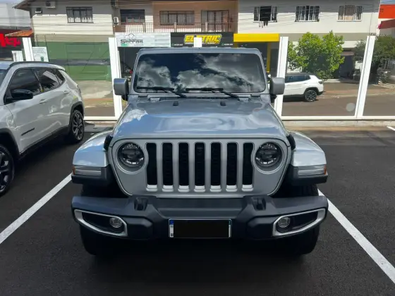JEEP WRANGLER 2.0 TURBO GASOLINA SAHARA 4P 4X4 AT8