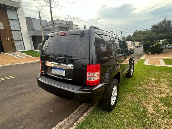 JEEP-CHEROKEE-2012