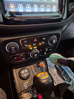 JEEP-COMPASS-2020