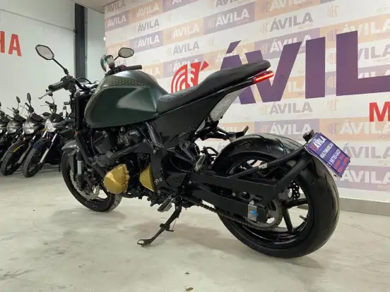 KAWASAKI-Z-750-2010