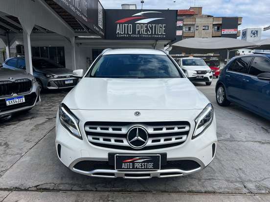 MERCEDES-BENZ-GLA 200-1.6 CGI FLEX ADVANCE 7G-DCT MERCEDES-BENZ-GLA 200-2019