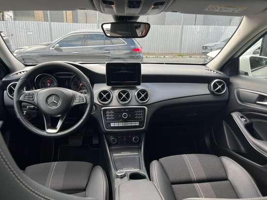MERCEDES-BENZ-GLA 200-1.6 CGI FLEX ADVANCE 7G-DCT MERCEDES-BENZ-GLA 200-2019