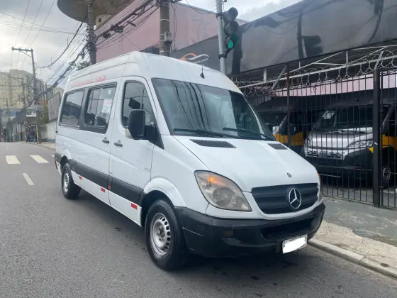 MERCEDES-BENZ SPRINTER 2.2 415 CDI VAN 16 LUGARES TETO ALTO 16V BI-TURBO DIESEL MANUAL