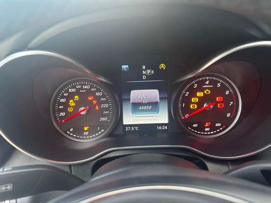 MERCEDES-BENZ-C 200-2.0 CGI AVANTGARDE 16V GASOLINA 4P AUTOMÁTICO MERCEDES-BENZ-C 200-2015