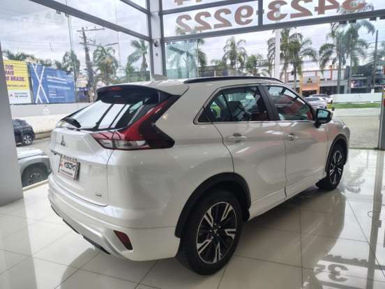 MITSUBISHI-ECLIPSE CROSS-1.5 MIVEC TURBO GASOLINA HPE CVT MITSUBISHI-ECLIPSE CROSS-2024