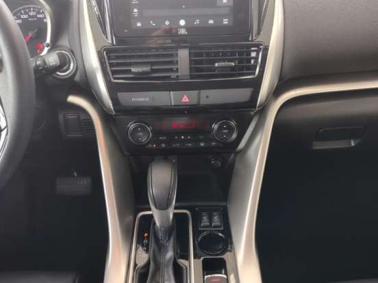 MITSUBISHI-ECLIPSE CROSS-1.5 MIVEC TURBO GASOLINA HPE CVT MITSUBISHI-ECLIPSE CROSS-2024