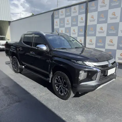 MITSUBISHI L200 TRITON 2.4 16V TURBO DIESEL SPORT HPE-S CD 4P 4X4 AUTOMÁTICO