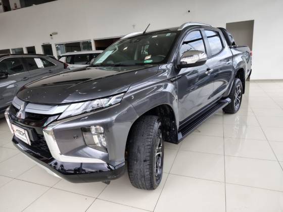 MITSUBISHI L200 TRITON 2.4 16V TURBO DIESEL SPORT HPE-S CD 4P 4X4 AUTOMÁTICO