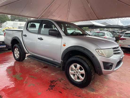 MITSUBISHI-L200 TRITON-3.2 GL 4X4 CD 16V TURBO INTERCOLER DIESEL 4P MANUAL MITSUBISHI-L200 TRITON-2012