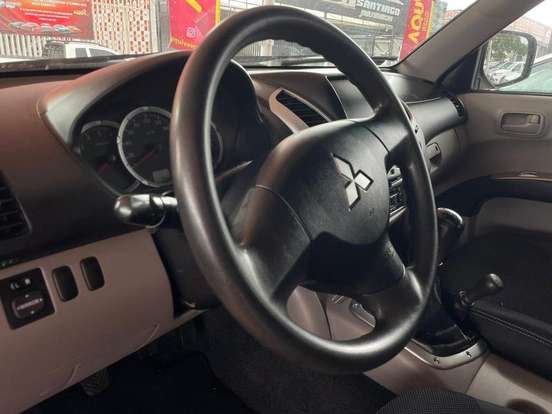 MITSUBISHI-L200 TRITON-3.2 GL 4X4 CD 16V TURBO INTERCOLER DIESEL 4P MANUAL MITSUBISHI-L200 TRITON-2012