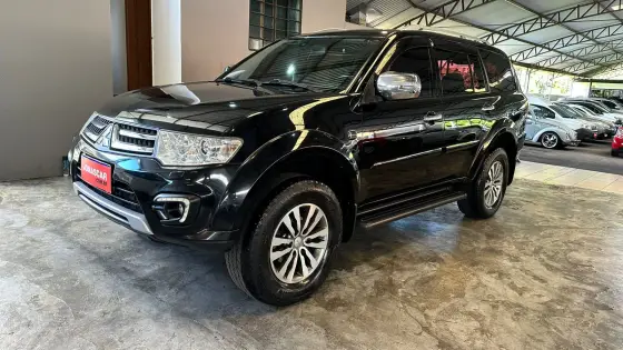 MITSUBISHI PAJERO 3.2 HPE 4X4 7 LUGARES 16V TURBO INTERCOOLER DIESEL 4P AUTOMÁTICO