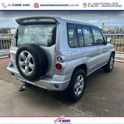 MITSUBISHI-PAJERO TR4-2009