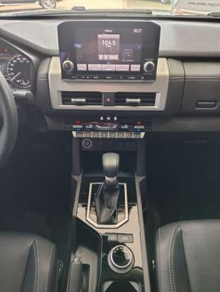 MITSUBISHI-TRITON-2025