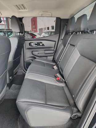 MITSUBISHI-TRITON-2025