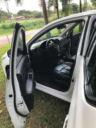 NISSAN-VERSA-2017