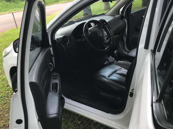 NISSAN-VERSA-1.6 16V FLEXSTART UNIQUE 4P XTRONIC NISSAN-VERSA-2017