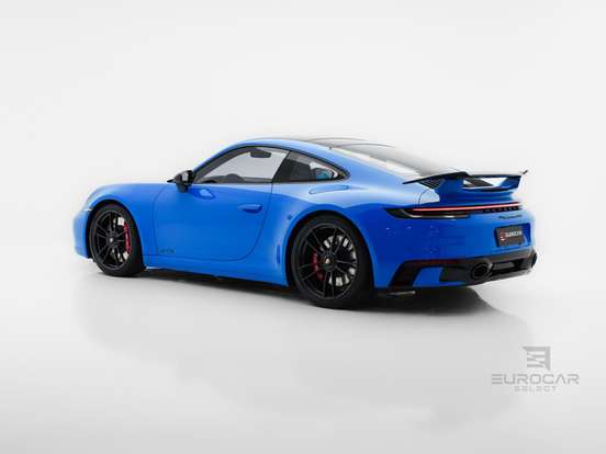 PORSCHE-911-2023