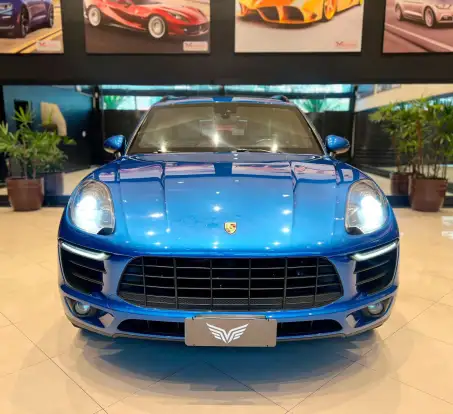 PORSCHE-MACAN-2017
