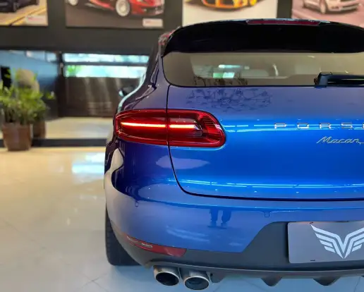 PORSCHE-MACAN-2017