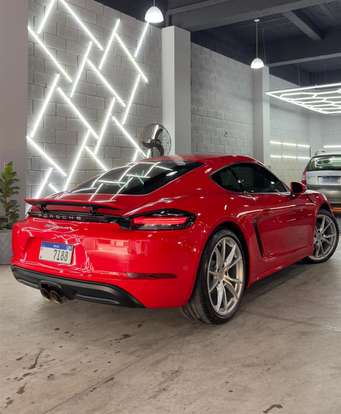 PORSCHE-718-2023